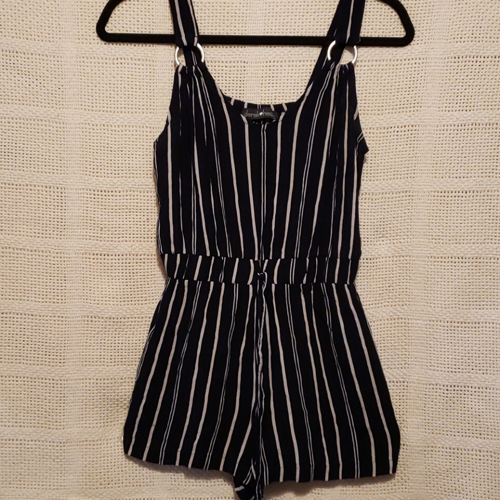 Derek Heart Romper - Picture 1 of 2